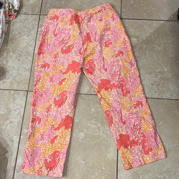 L⭐️Bogo ⭐️ Lilly Pulitzer Sz 10 vintage retro elephant lion capris - Picture 4 of 12